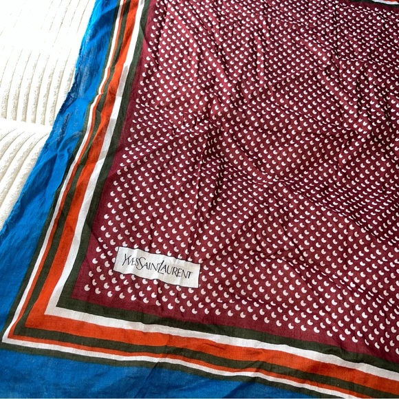 Yves saint laurent vintage scarf neckerchief retro red white blue hearts 24” - Picture 4 of 4